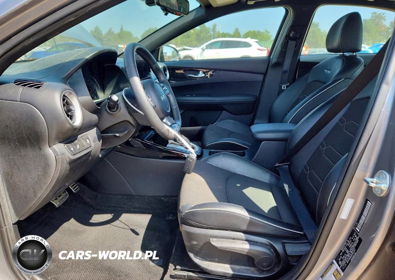 2023 Kia Forte Gt Line VIN:3KPF54ADXPE661511 - 7