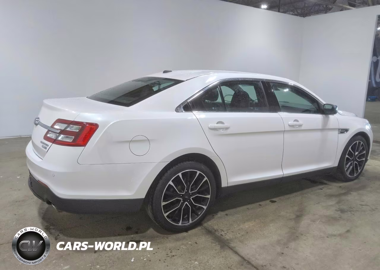 2018 Ford Taurus Limited VIN:1FAHP2J85JG121071 - 3
