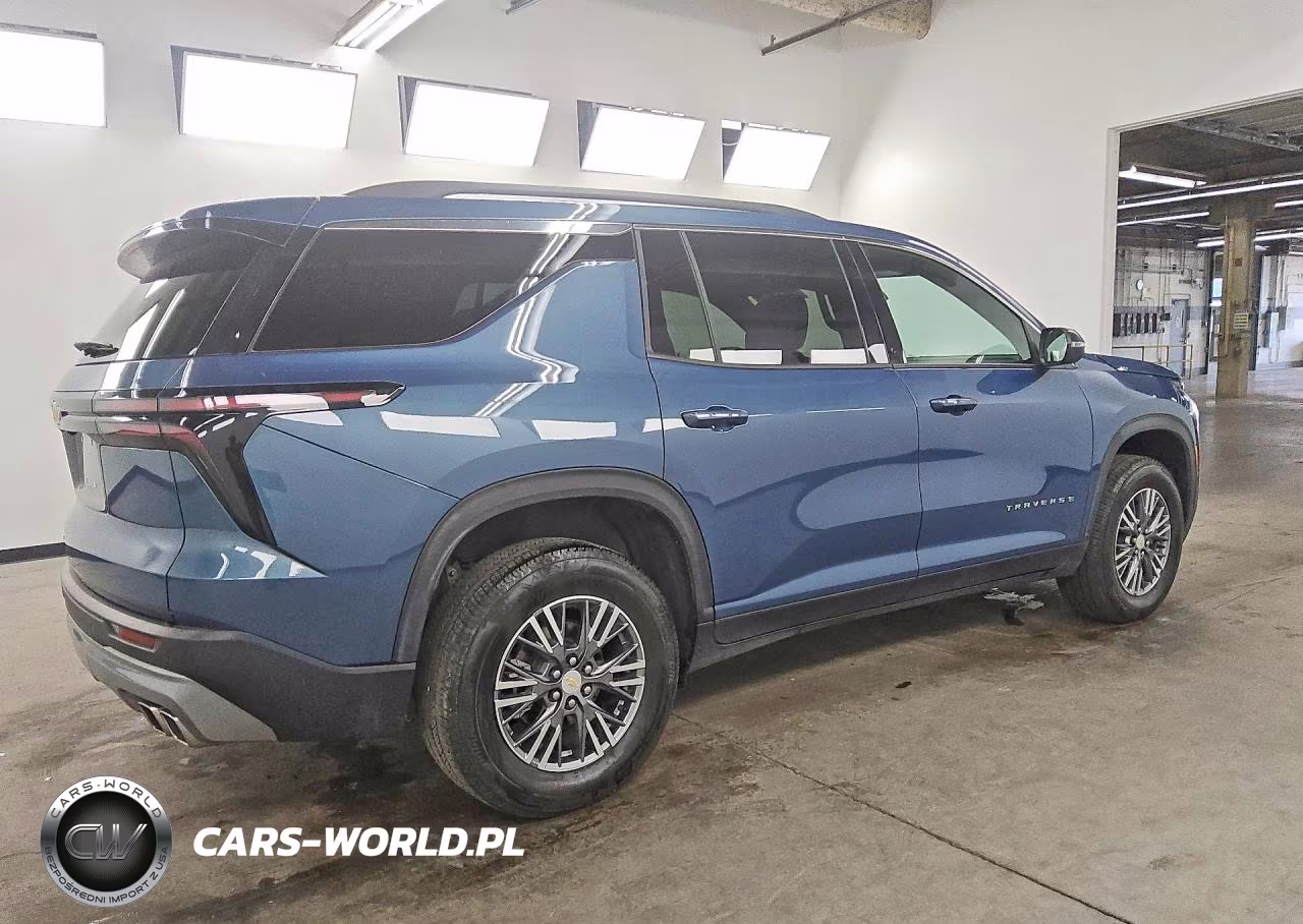 2025 Chevrolet Traverse Lt VIN:1GNEVGRS0SJ154961 - 3