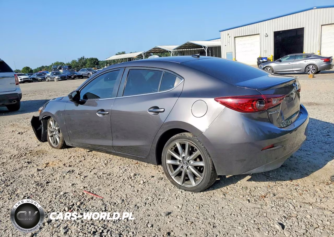 2018 Mazda 3 Touring VIN:3MZBN1V30JM252653 - 2