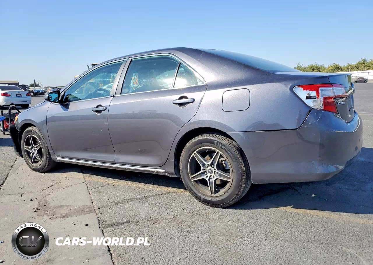 2014 Toyota Camry Le VIN:4T4BF1FK1ER370543 - 2