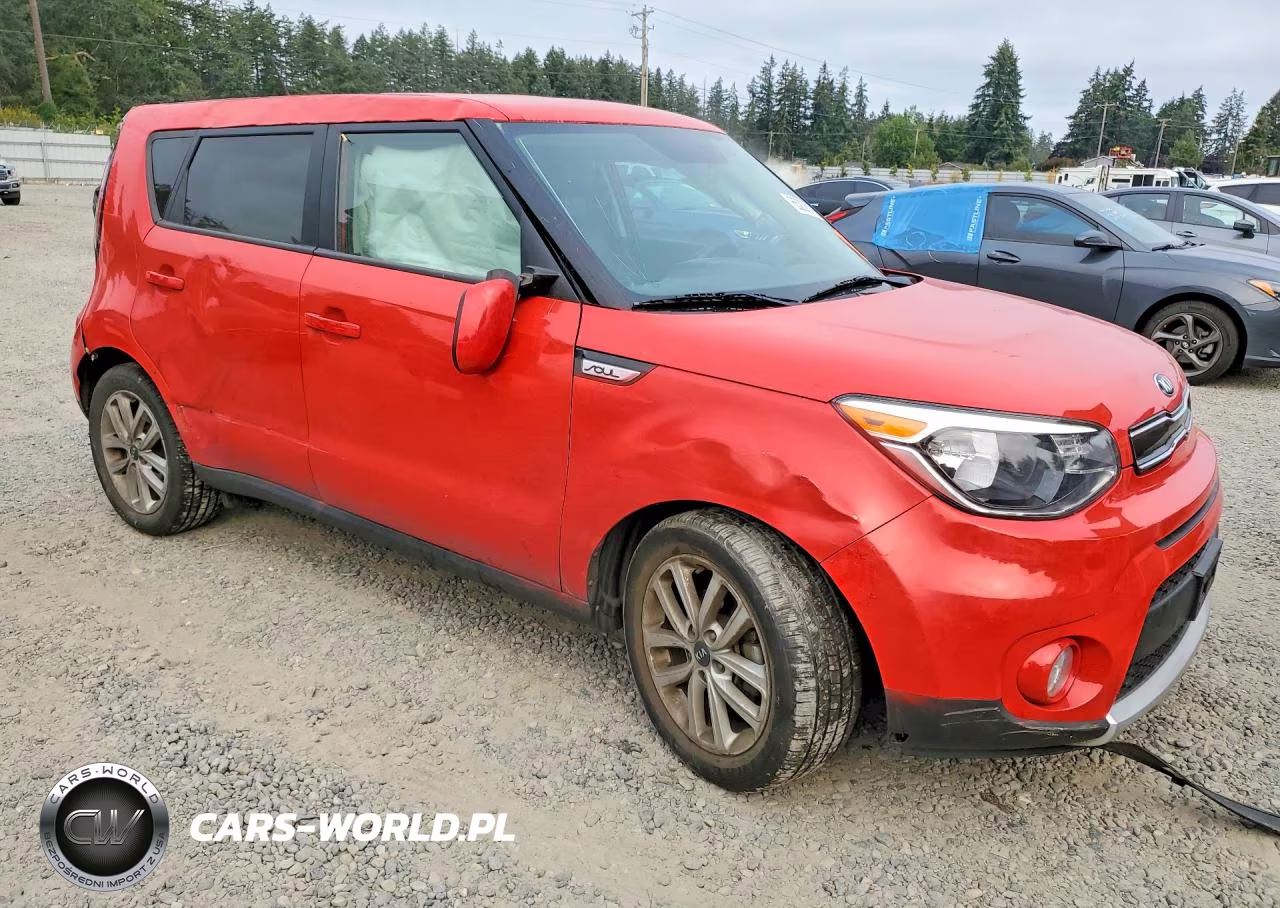 2018 Kia Soul + VIN:KNDJP3A5XJ7611299 - 4
