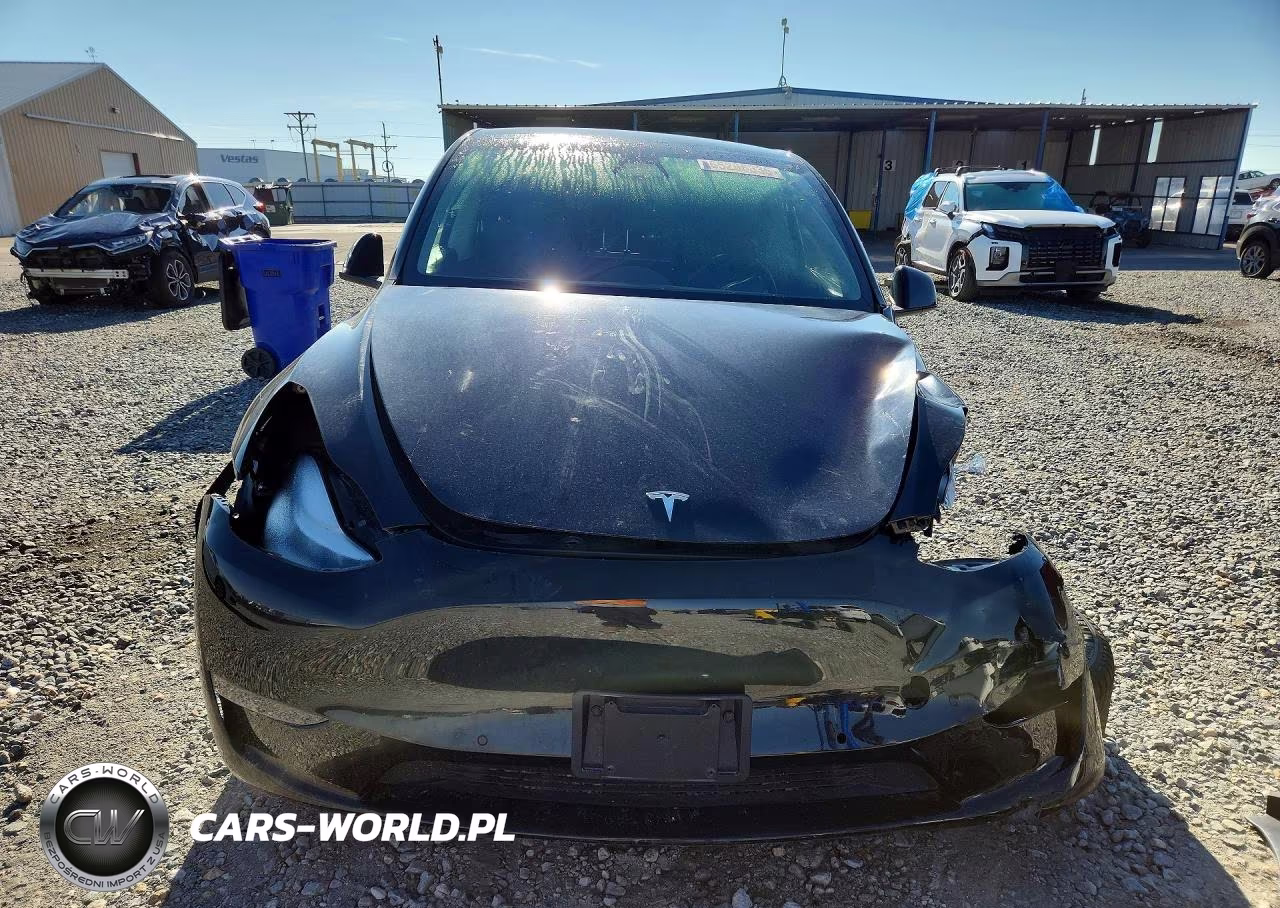 2020 Tesla Model Y VIN:5YJYGDEE0LF050655 - 5