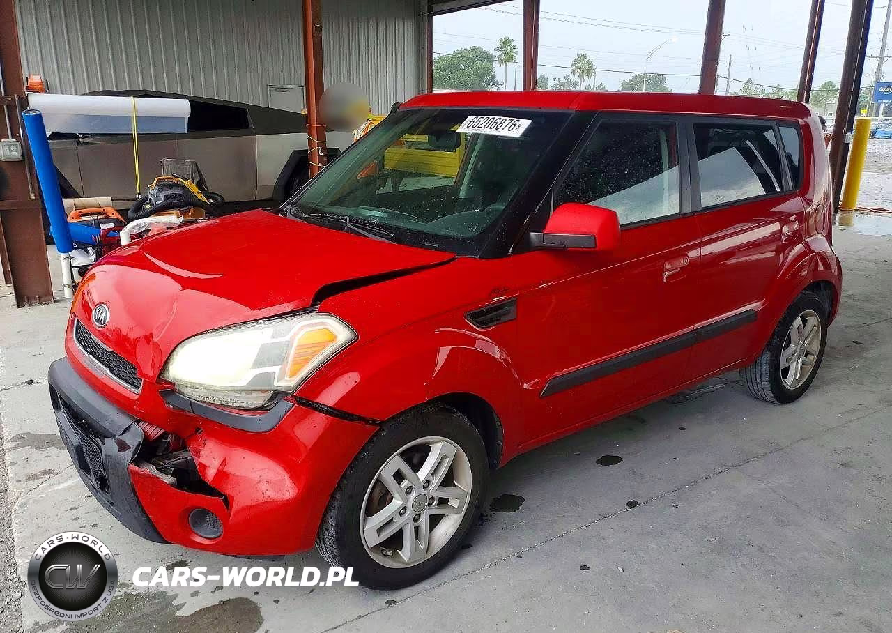 2010 Kia Soul +