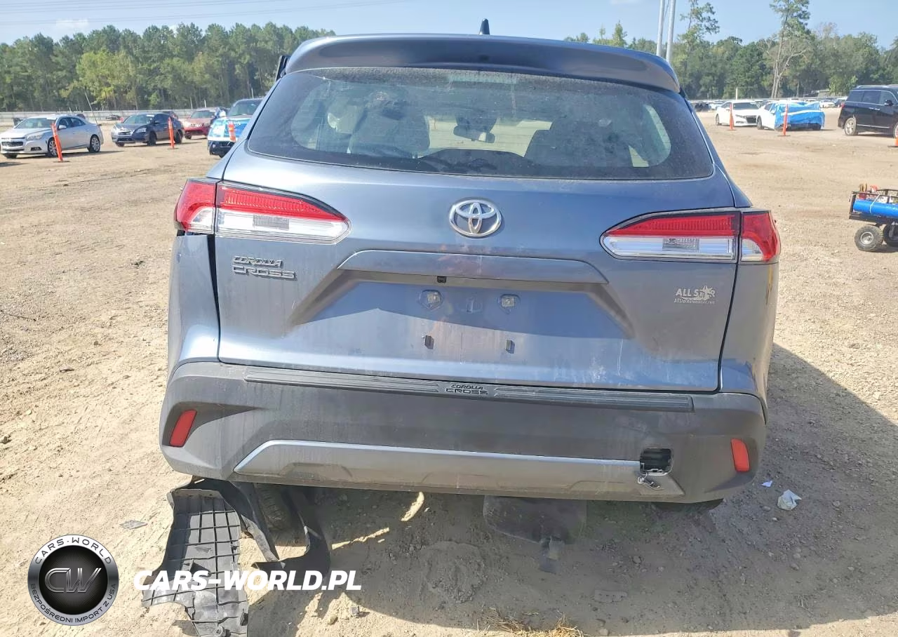 2025 Toyota Corolla Cross L VIN:7MUAAAAG8SV143562 - 6