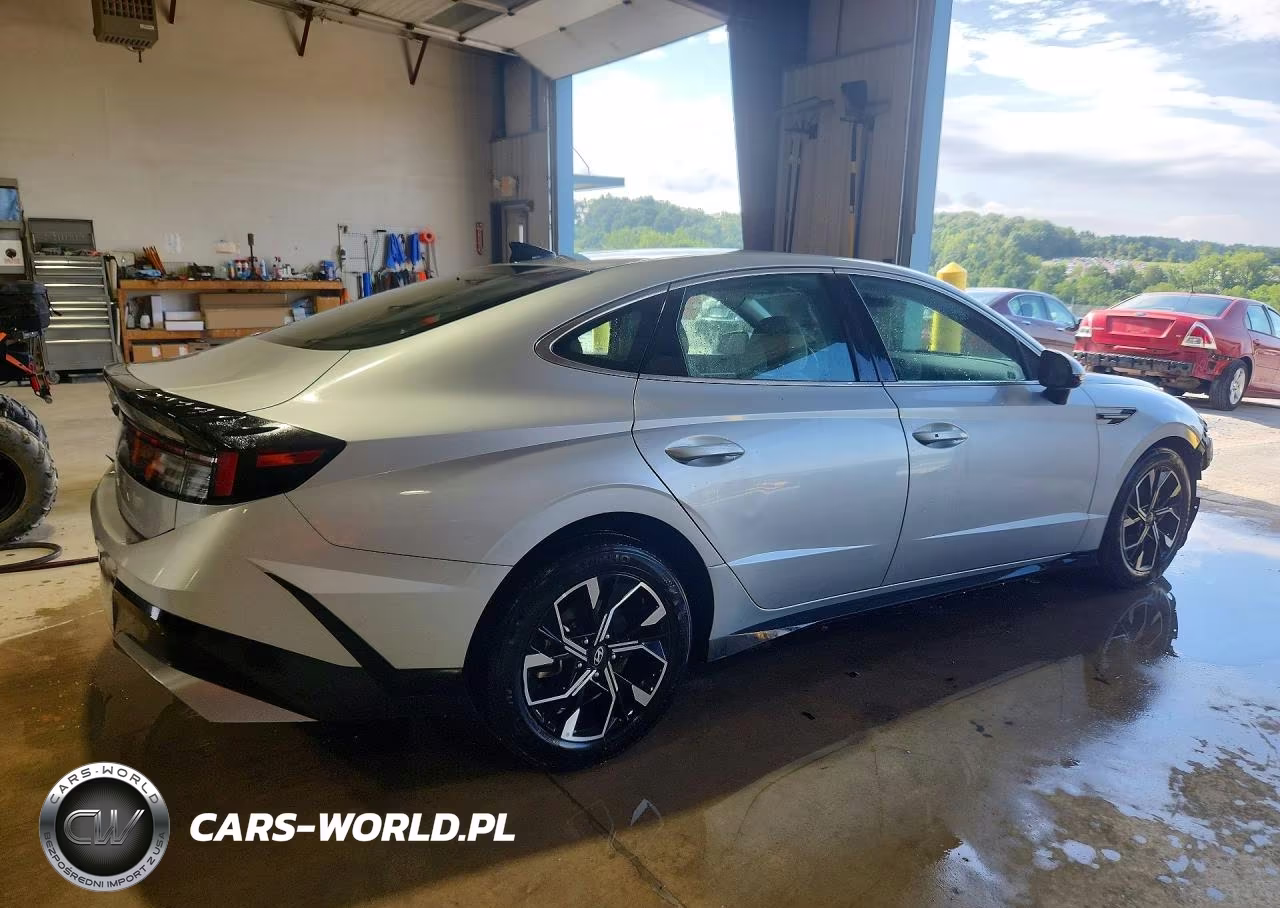 2025 Hyundai Sonata Sel VIN:KMHL64JA6SA488728 - 3
