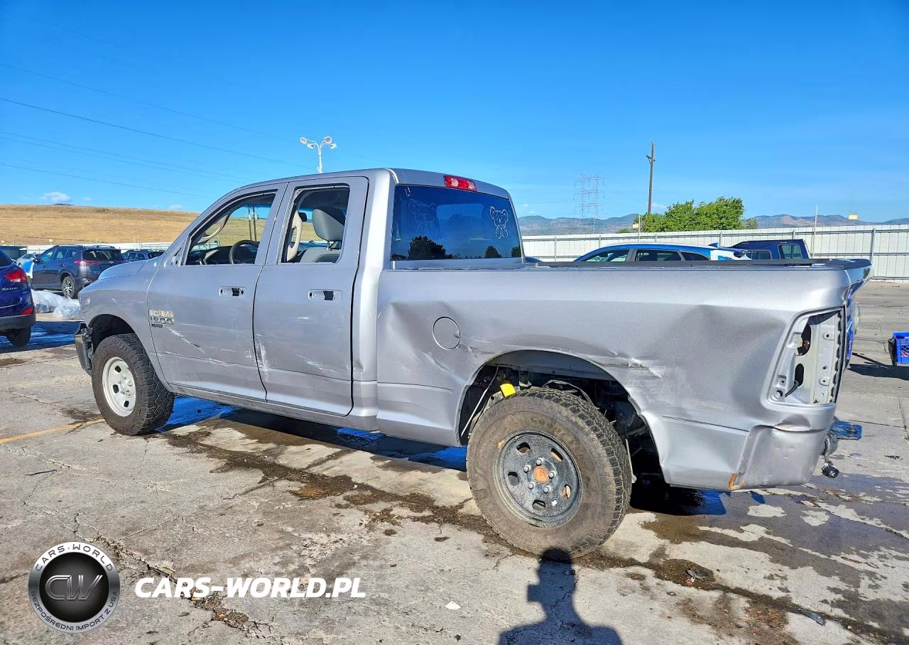 2019 Ram 1500 Classic Tradesman VIN:1C6RR7FG6KS627486 - 2