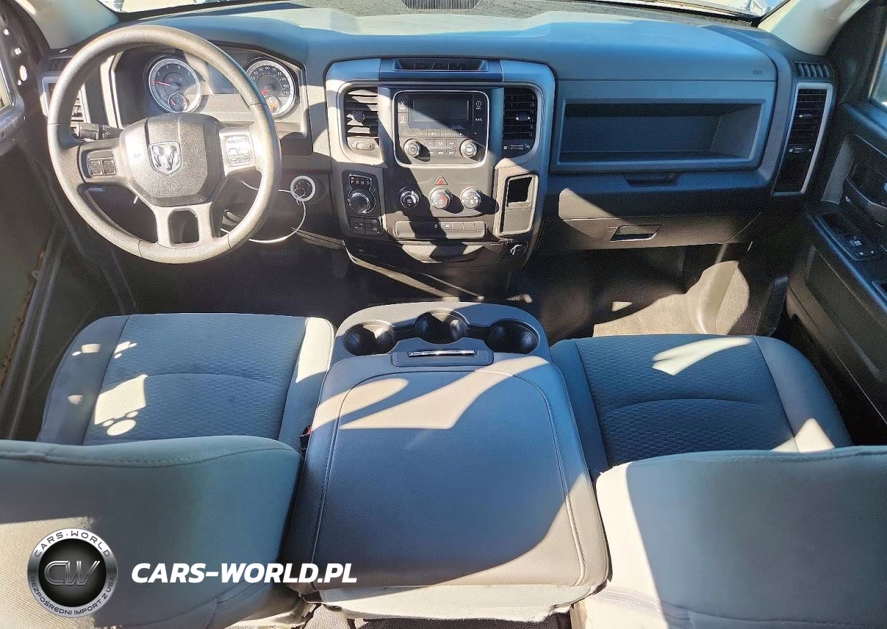 2019 Ram 1500 Classic Tradesman VIN:1C6RR7FG6KS627486 - 8