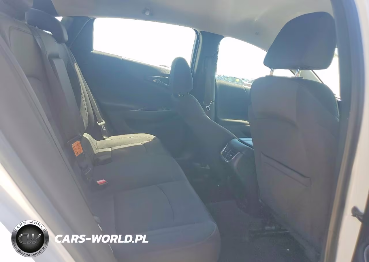 2018 Chevrolet Malibu Lt VIN:1G1ZD5STXJF203923 - 10