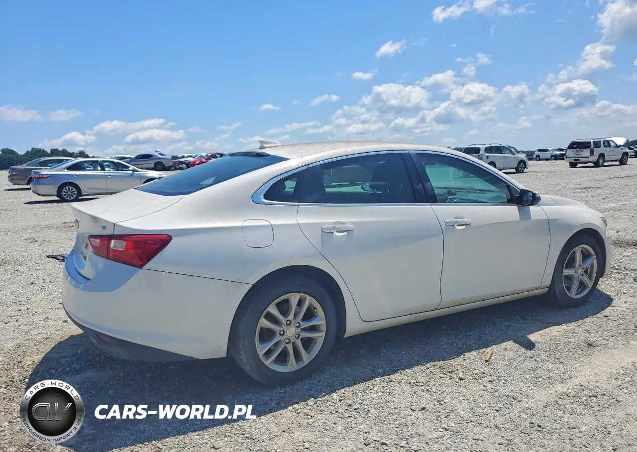 2018 Chevrolet Malibu Lt VIN:1G1ZD5STXJF203923 - 3