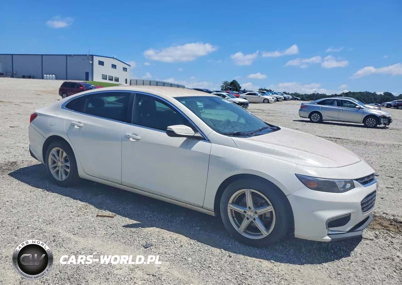 2018 Chevrolet Malibu Lt VIN:1G1ZD5STXJF203923 - 4