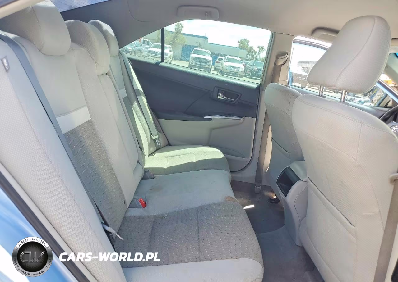 2012 Toyota Camry Hybrid Le VIN:4T1BD1FK6CU033461 - 10