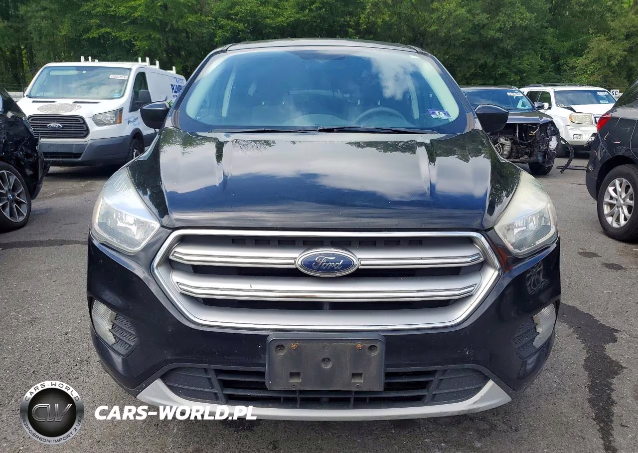2017 Ford Escape Se VIN:1FMCU0GD9HUD81308 - 5