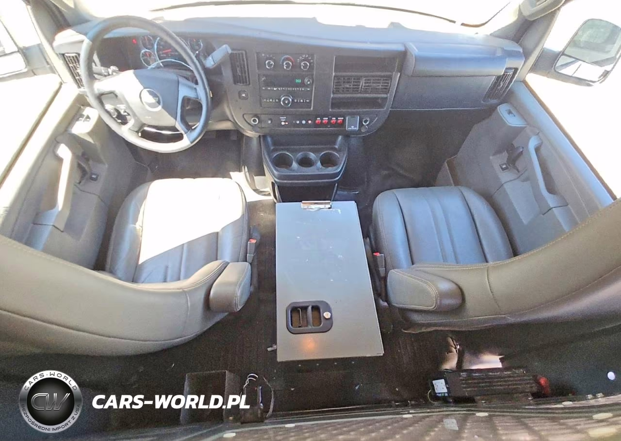 2016 Chevrolet Express VIN:1GCWGAFF2G1234183 - 8