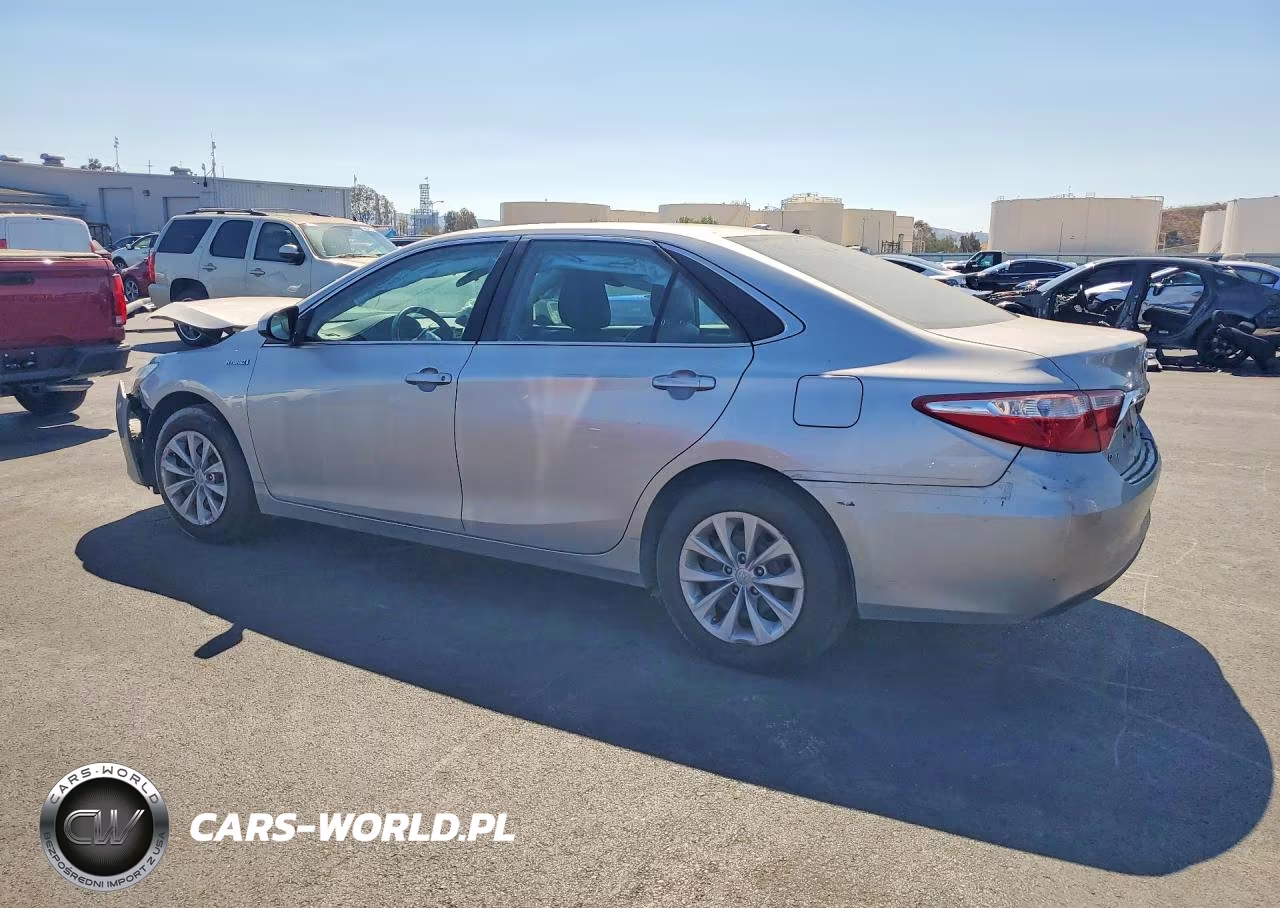2016 Toyota Camry Hybrid Le VIN:4T1BD1FK2GU189390 - 2