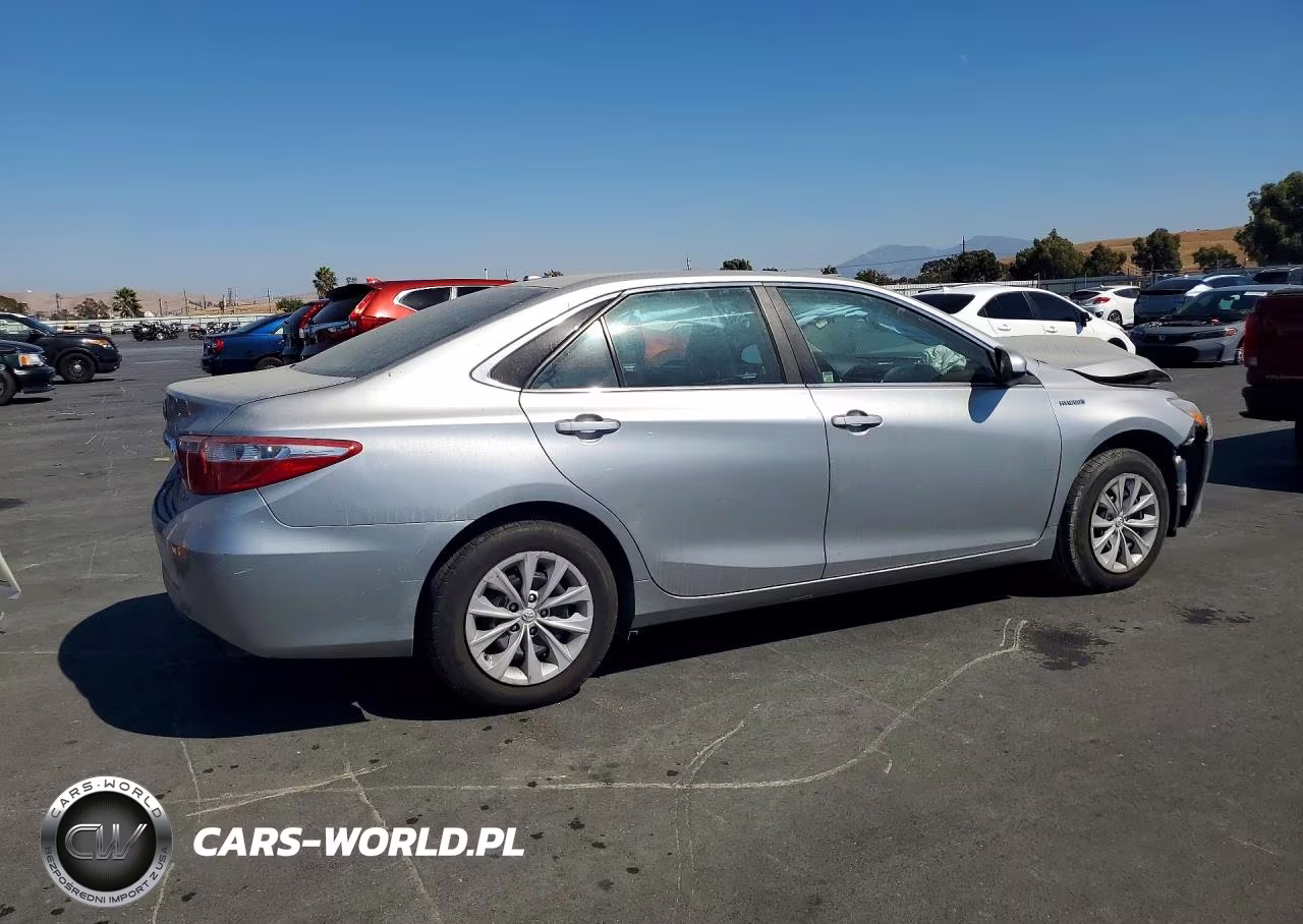 2016 Toyota Camry Hybrid Le VIN:4T1BD1FK2GU189390 - 3