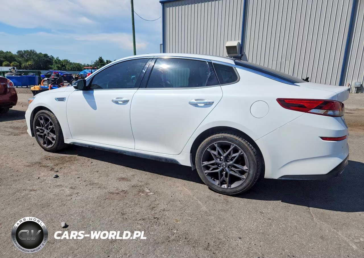 2020 Kia Optima Special Edition VIN:5XXGT4L30LG445439 - 2