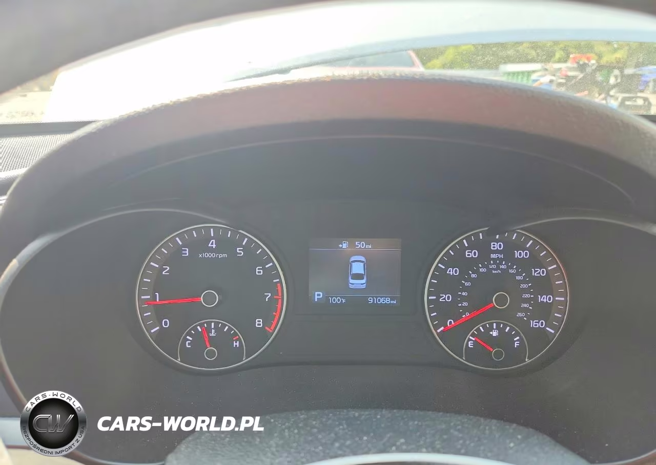 2020 Kia Optima Special Edition VIN:5XXGT4L30LG445439 - 9