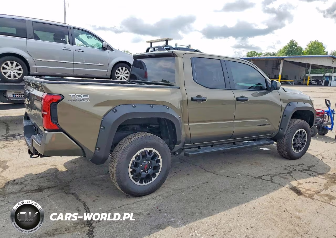 2025 Toyota Tacoma Trd Off Road VIN:3TMLB5JN0SM180238 - 3