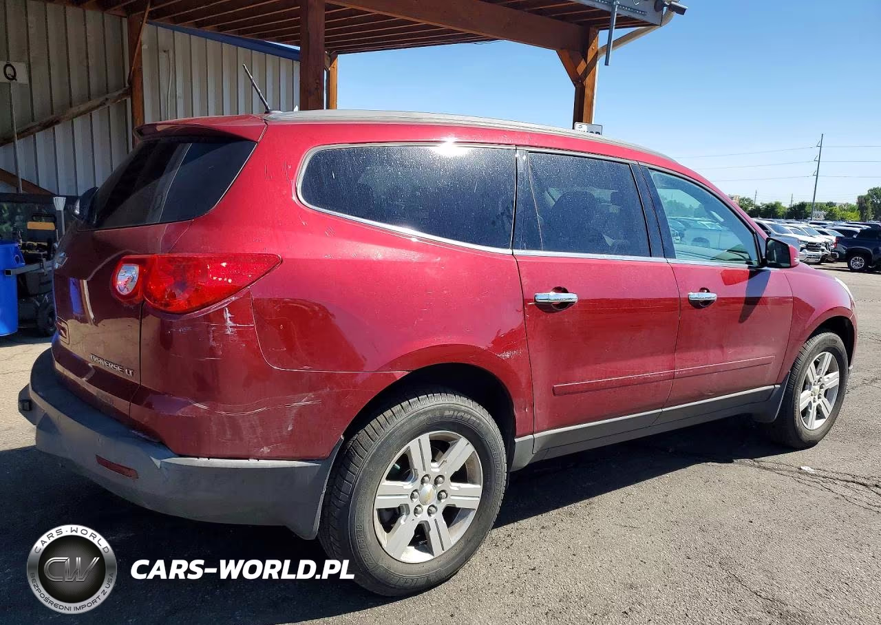 2011 Chevrolet Traverse Lt VIN:1GNKVGED1BJ370702 - 3
