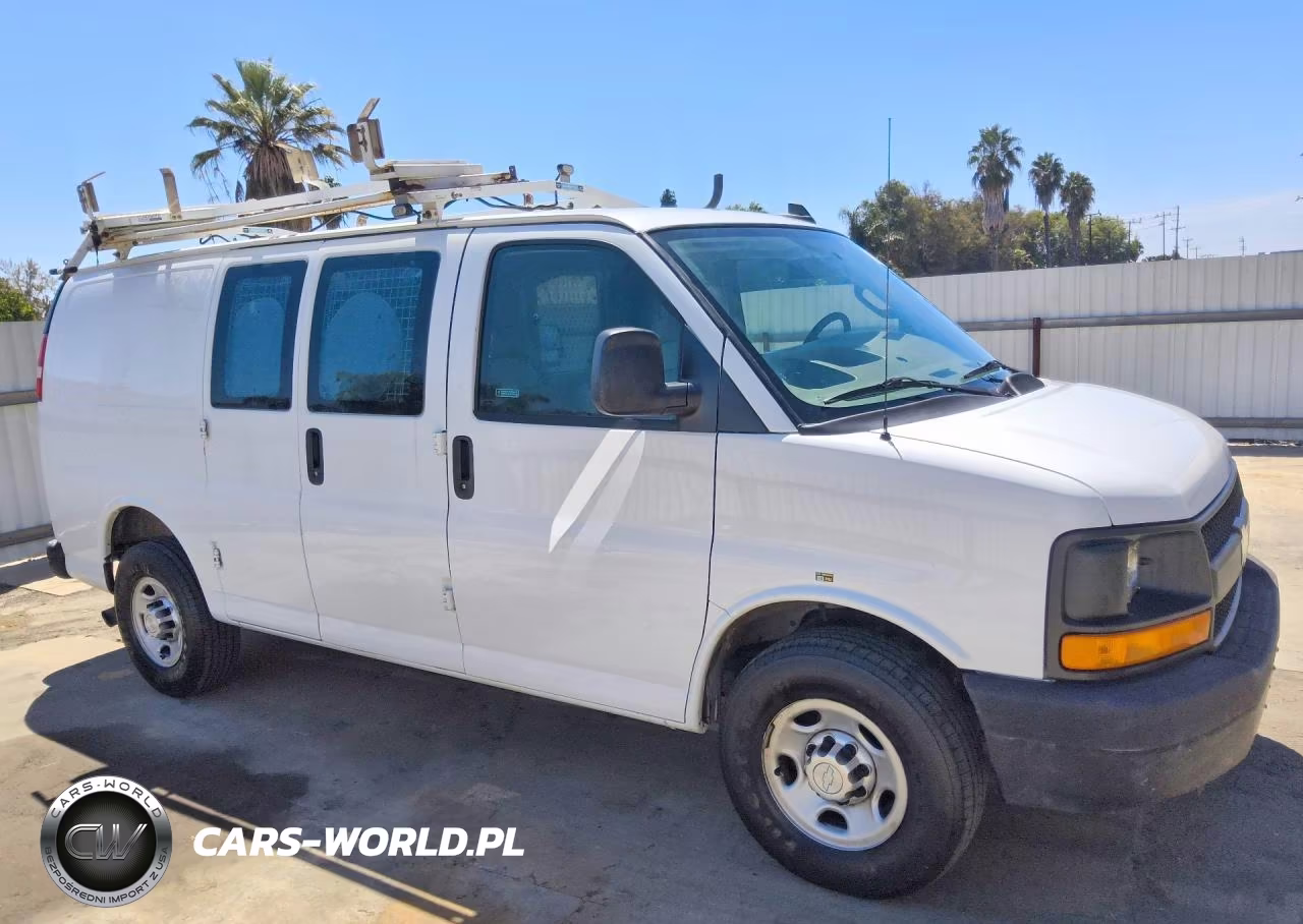 2016 Chevrolet Express VIN:1GCWGAFF9G1234617 - 4