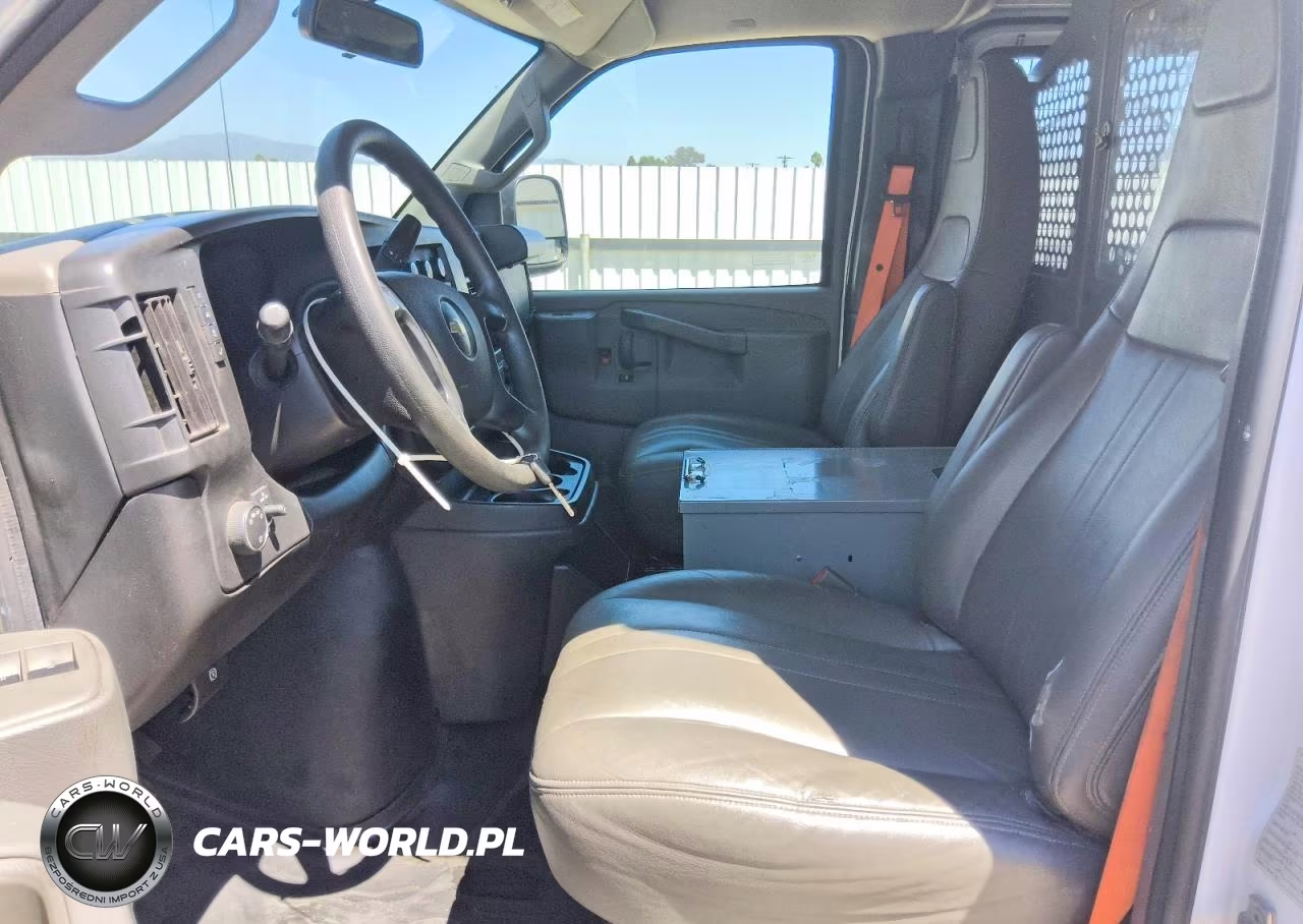 2016 Chevrolet Express VIN:1GCWGAFF9G1234617 - 7