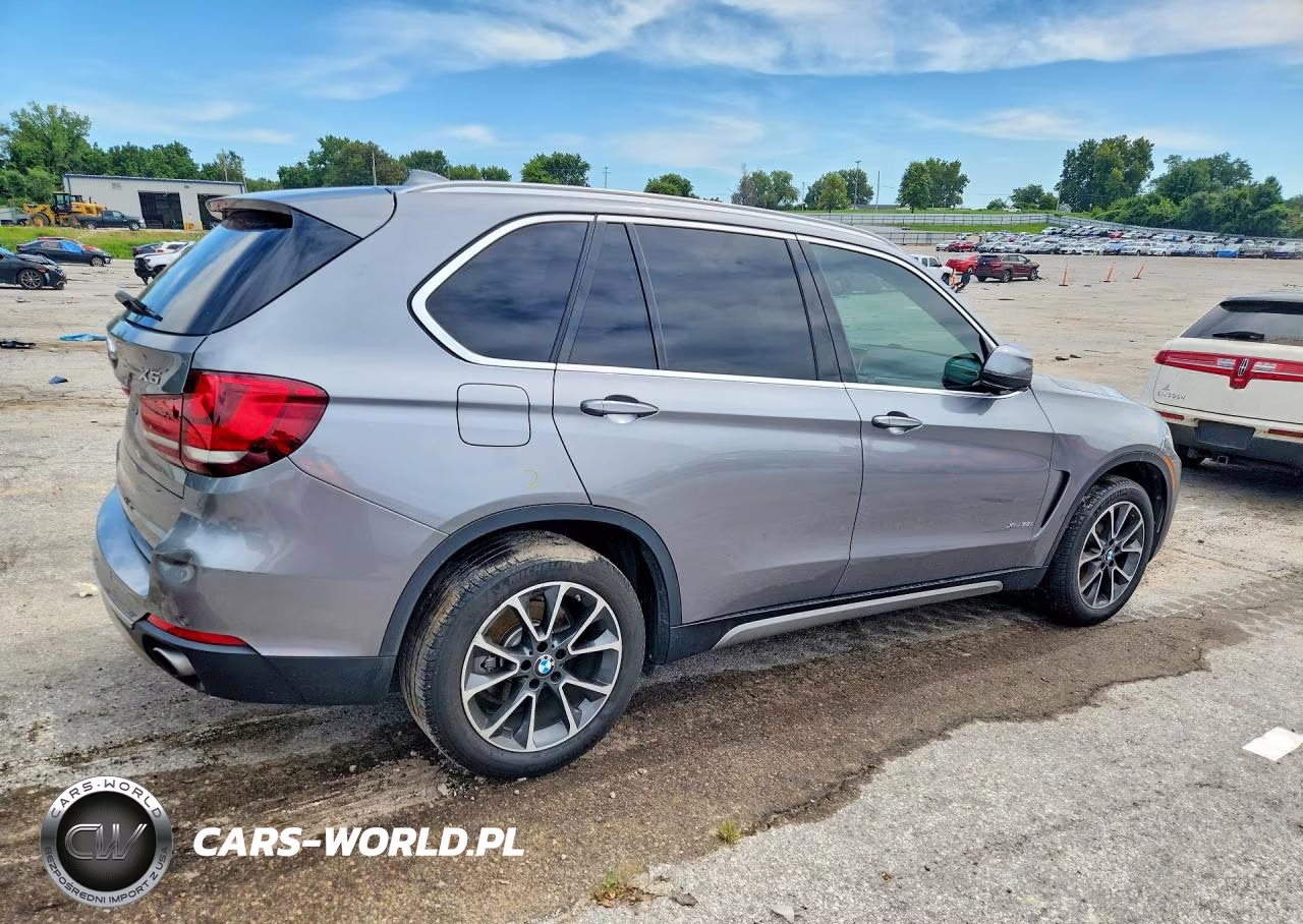 2017 BMW X5 xDrive35I VIN:5UXKR0C52H0V67696 - 3