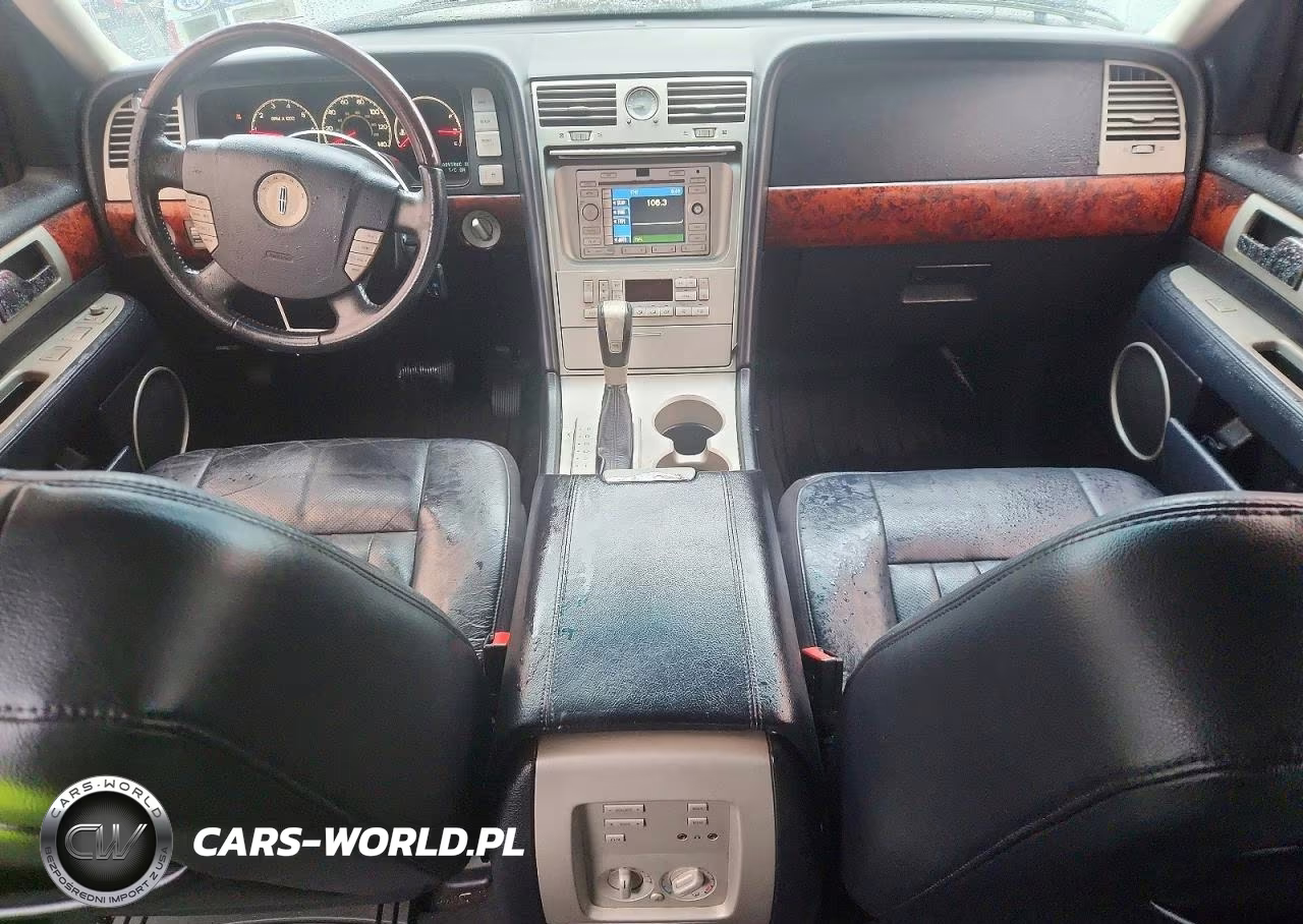 2003 Lincoln Navigator VIN:5LMFU28R23LJ13845 - 8