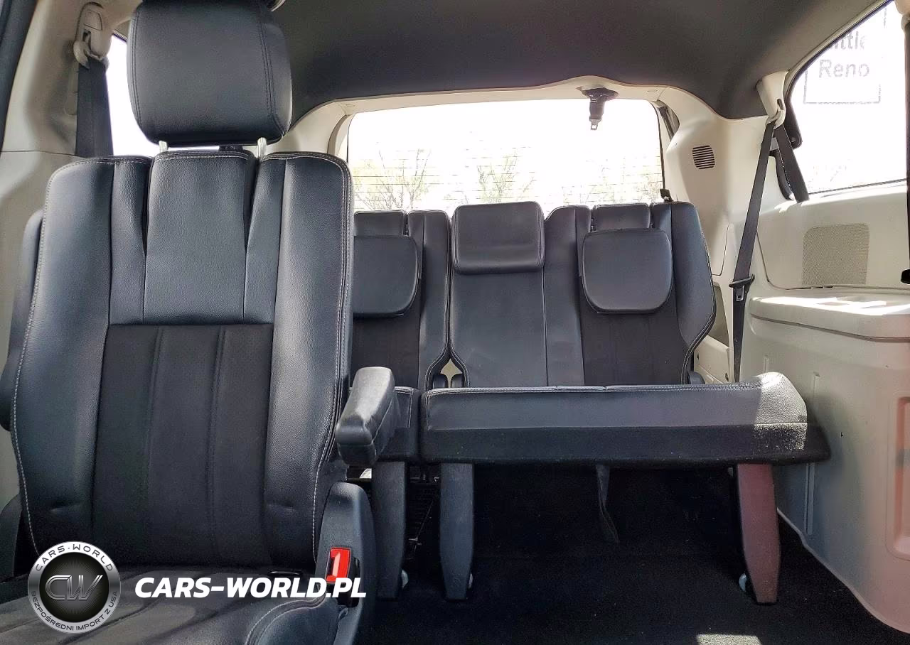 2019 Dodge Grand Caravan Sxt VIN:2C4RDGCG9KR749336 - 10