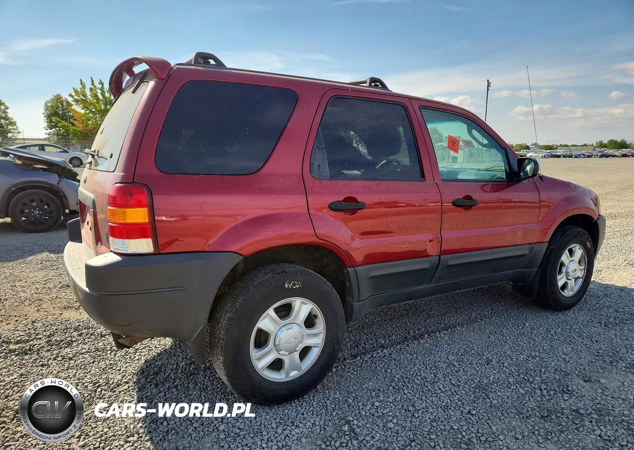 2003 Ford Escape Xlt VIN:1FMCU93173KE00877 - 3