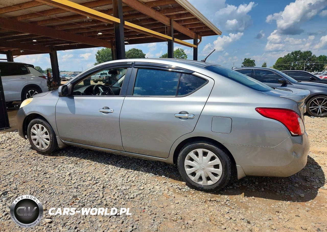 2013 Nissan Versa 1.6 S VIN:3N1CN7AP7DL894545 - 2