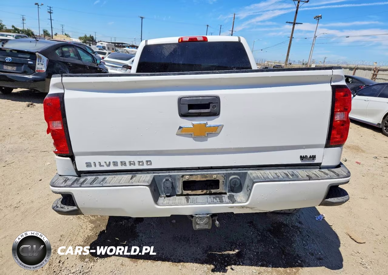 2018 Chevrolet Silverado K1500 VIN:1GCVKNEC4JZ244635 - 6
