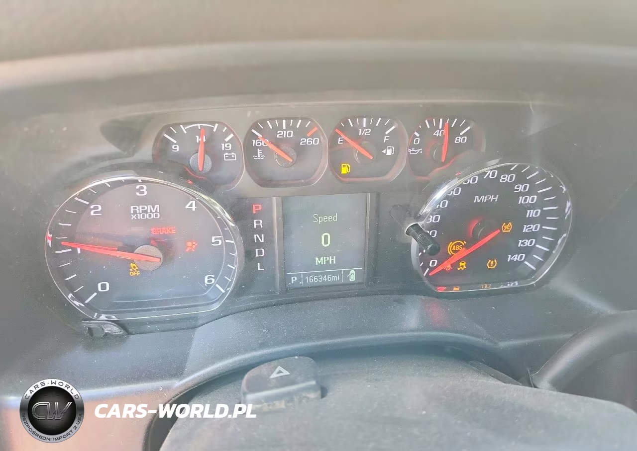 2018 Chevrolet Silverado K1500 VIN:1GCVKNEC4JZ244635 - 9