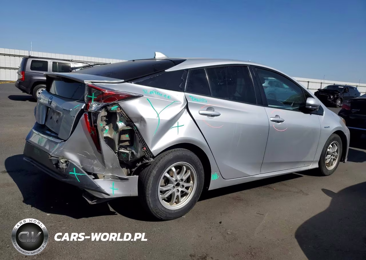 2017 Toyota Prius Four VIN:JTDKARFU2H3536656 - 3