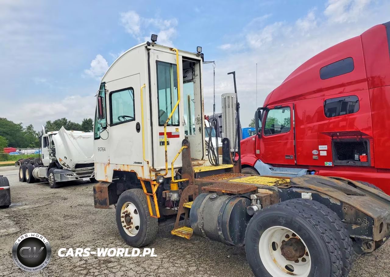 2015 Autocar Xspotter Yard Truck VIN:516G4G416FH218818 - 2