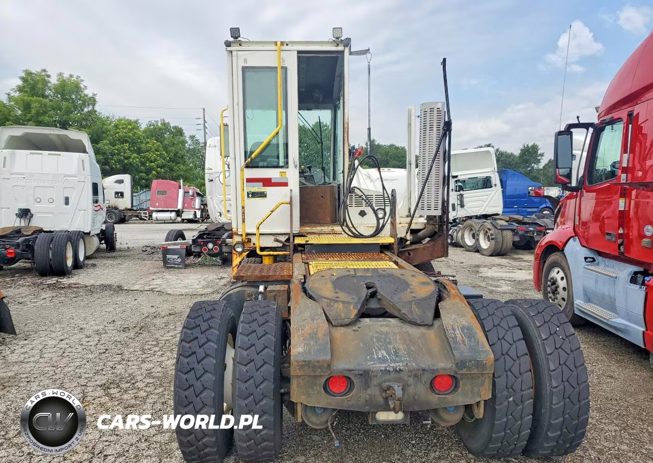 2015 Autocar Xspotter Yard Truck VIN:516G4G416FH218818 - 6