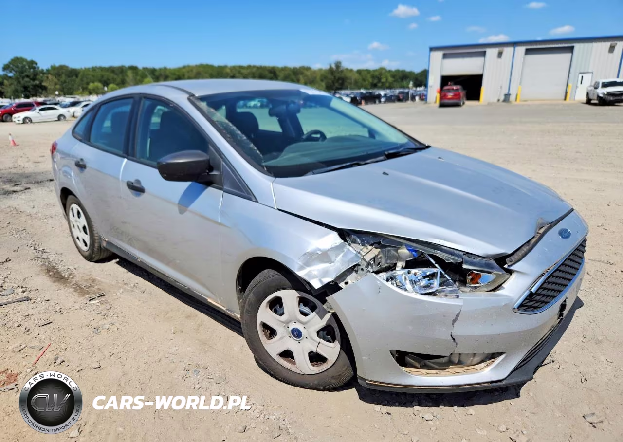 2018 Ford Focus S VIN:1FADP3E22JL214650 - 4