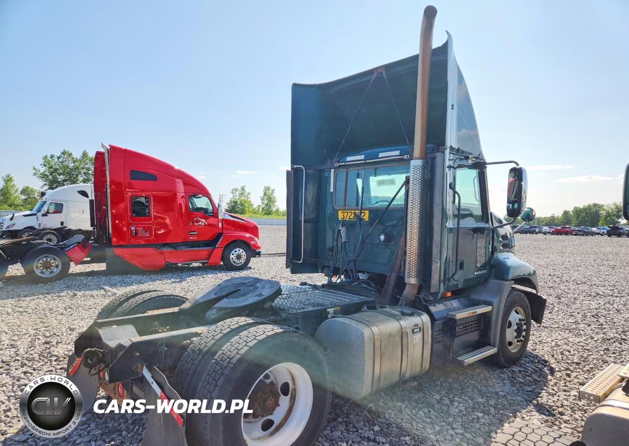 2018 Mack 600 Cxu600 VIN:1M1AW01X1JM010593 - 3