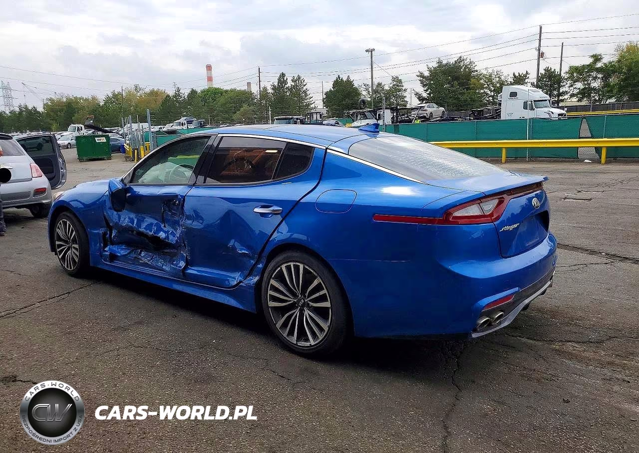 2018 Kia Stinger Premium VIN:KNAE25LA3J6014925 - 2
