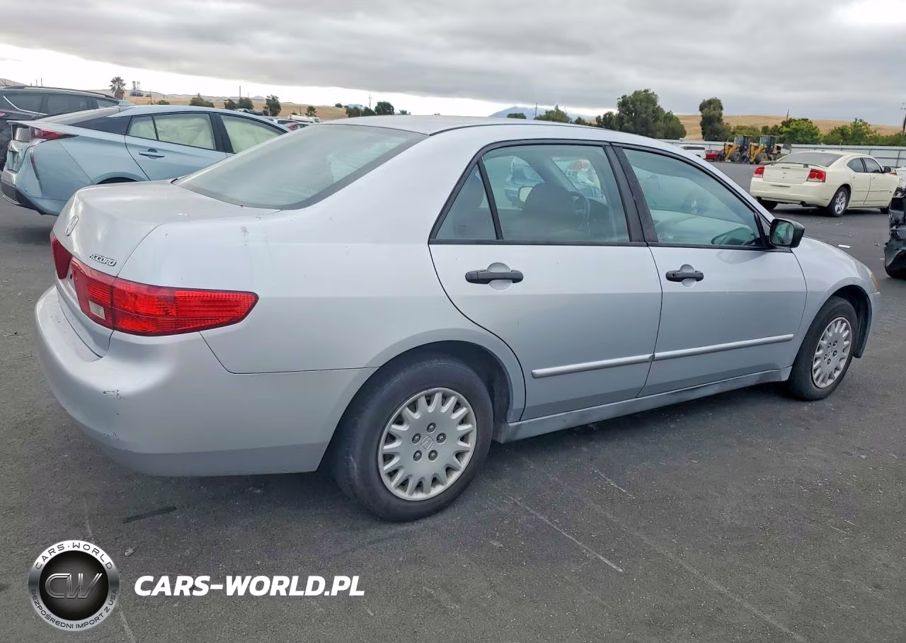 2005 Honda Accord Dx VIN:1HGCM56145A155202 - 3