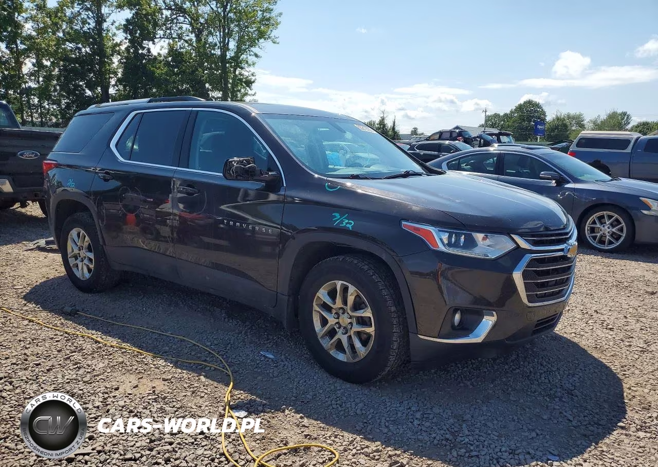 2018 Chevrolet Traverse Lt VIN:1GNEVGKW8JJ147042 - 4