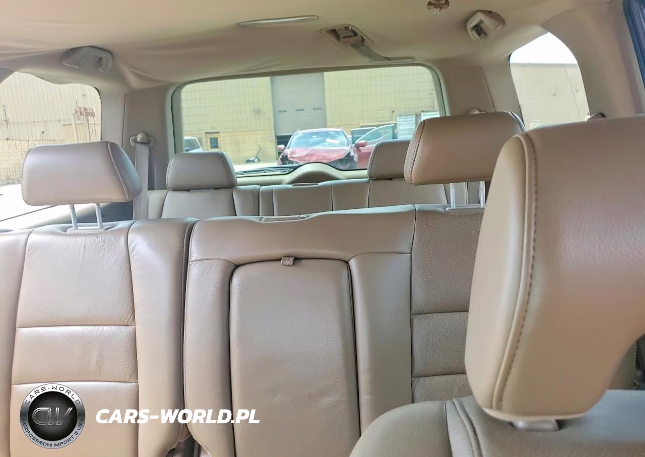 2007 Honda Pilot VIN:2HKYF186X7H528299 - 10