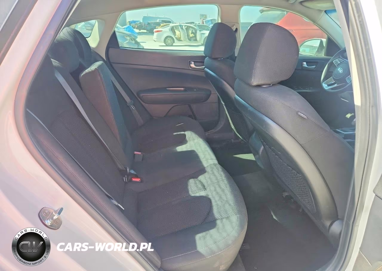 2019 Kia Optima Lx VIN:5XXGT4L36KG338538 - 10