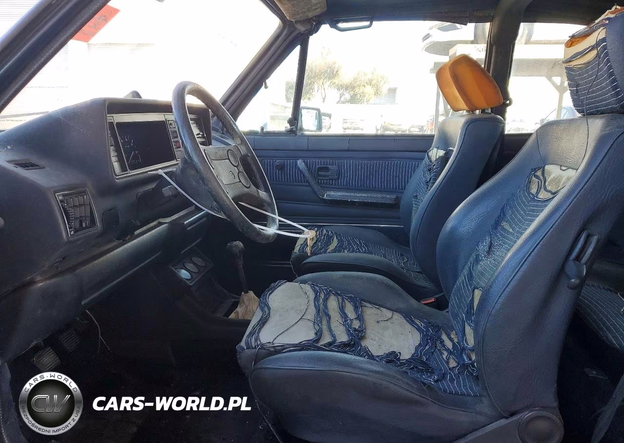 1987 Volkswagen Cabriolet VIN:WVWCA015XHK006361 - 7