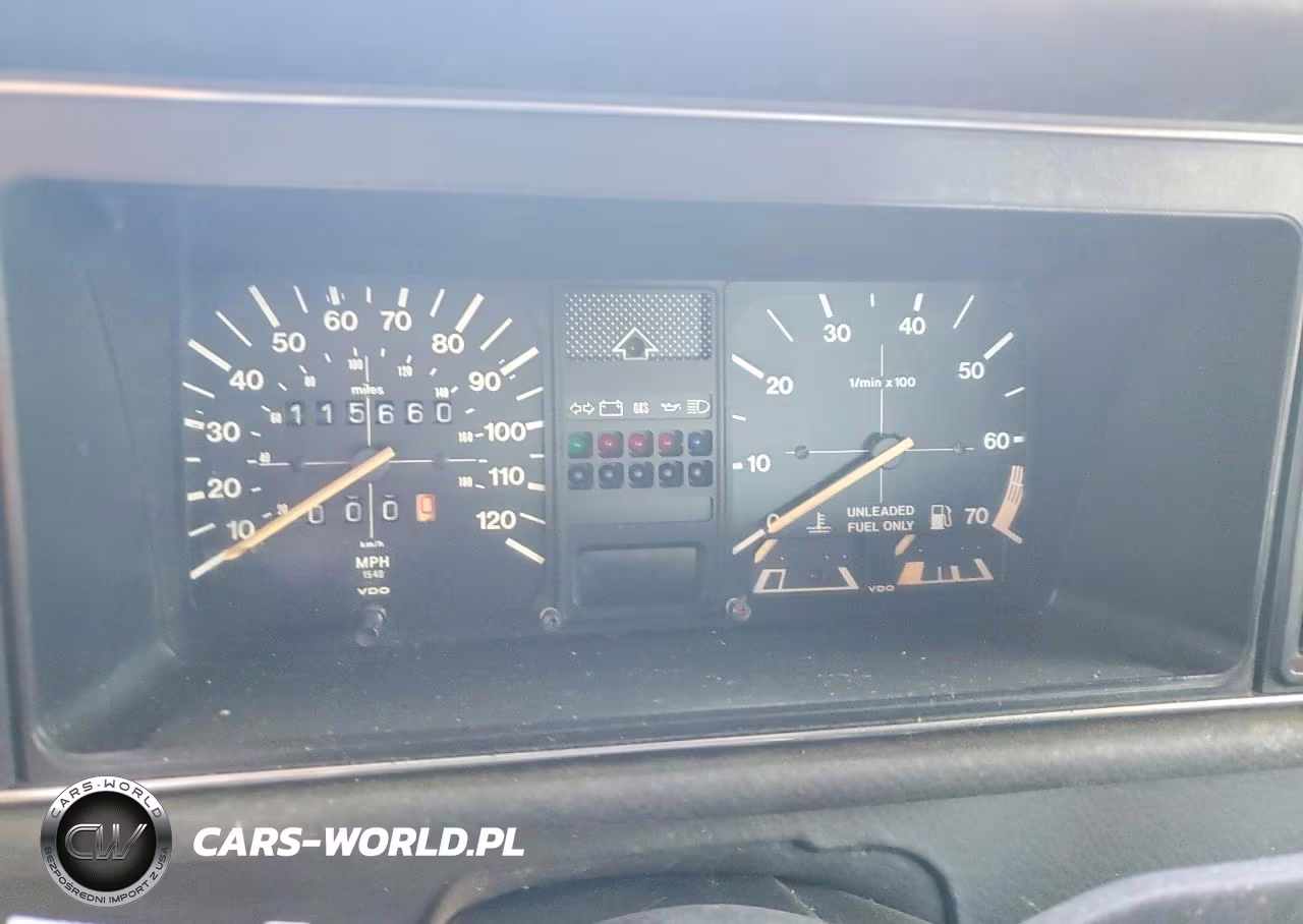 1987 Volkswagen Cabriolet VIN:WVWCA015XHK006361 - 9