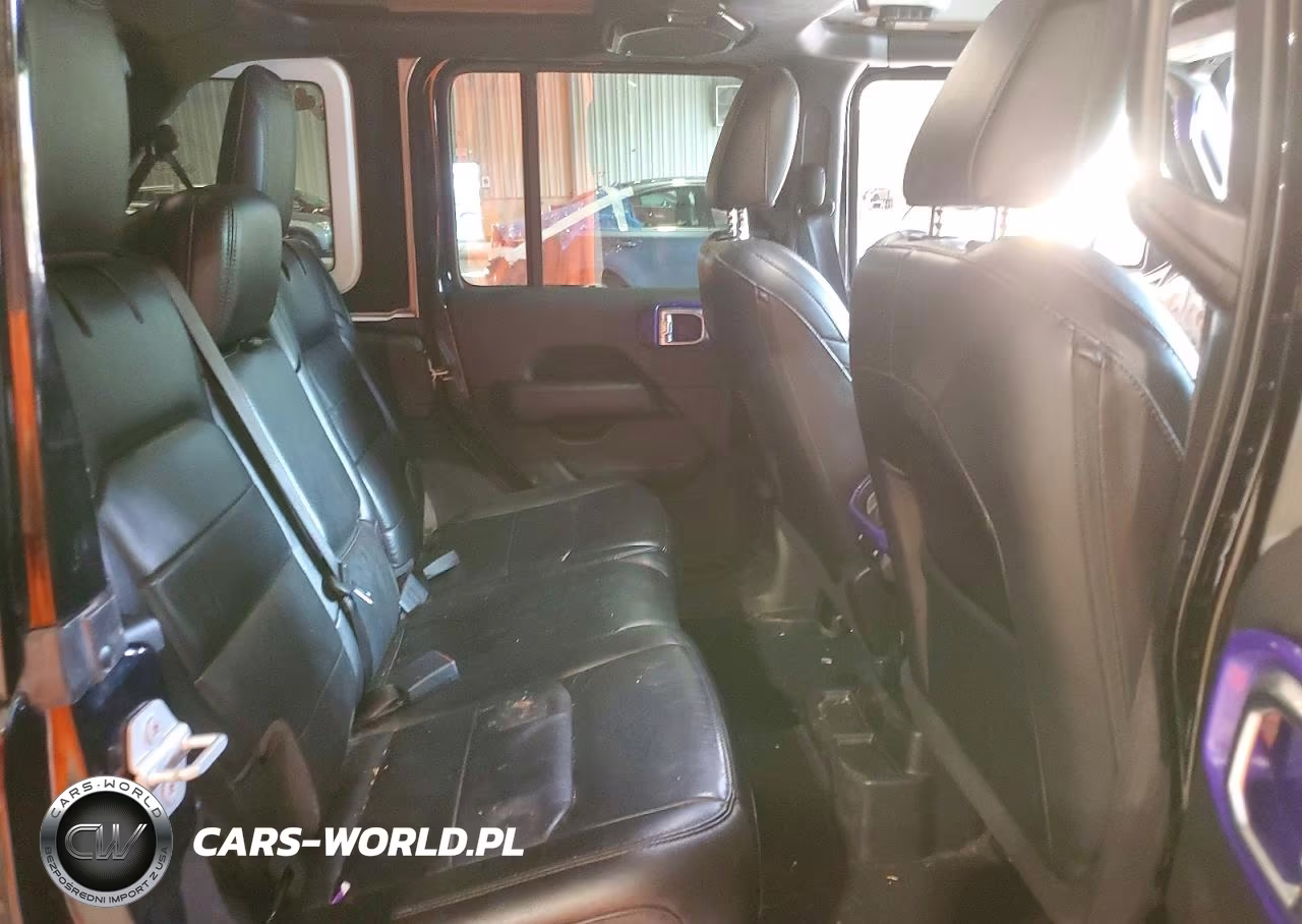 2021 Jeep Wrangler Unlimited Sahara VIN:1C4HJXEN0MW671362 - 10