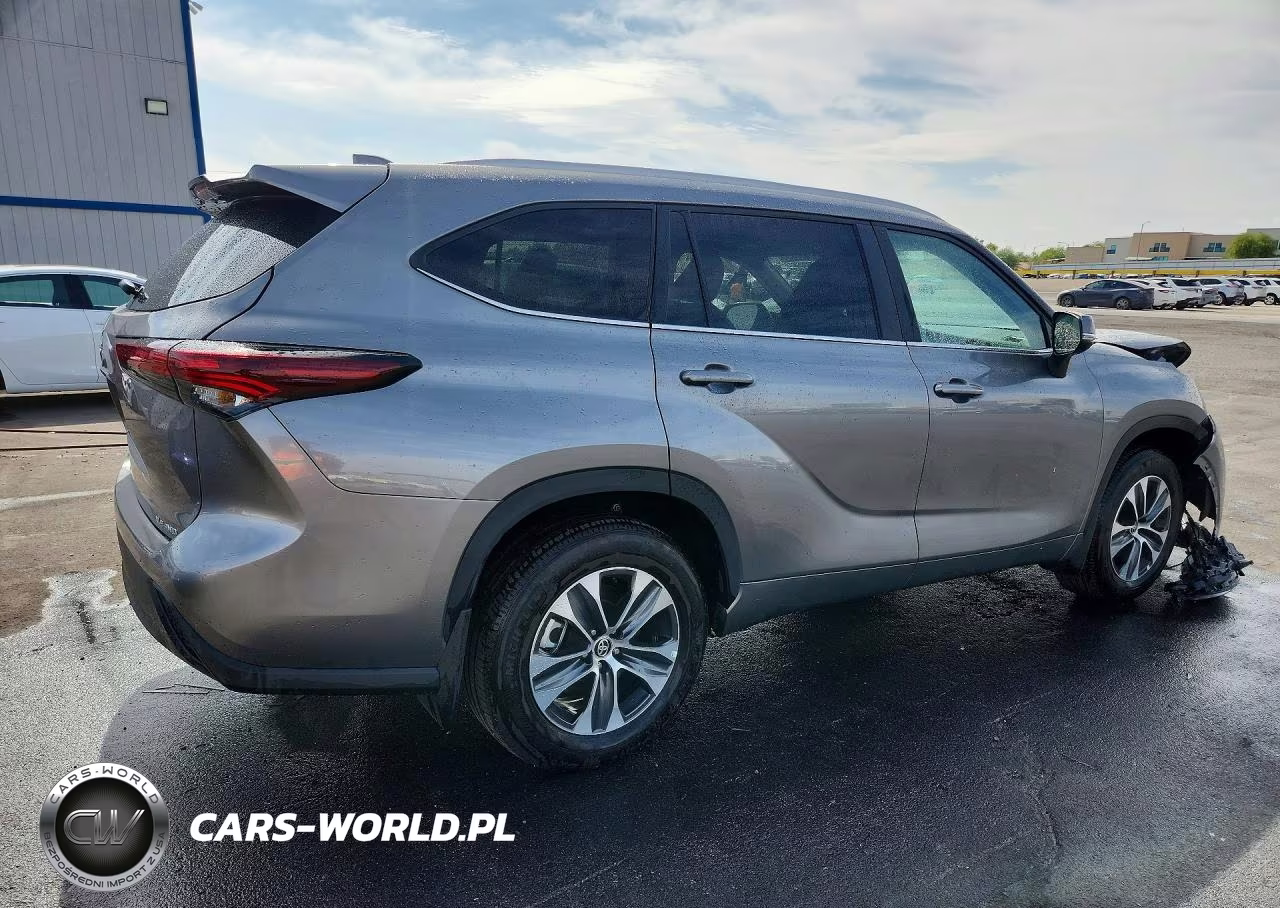 2026 Toyota Highlander Xle VIN:5TDKDRBH5TS608926 - 3