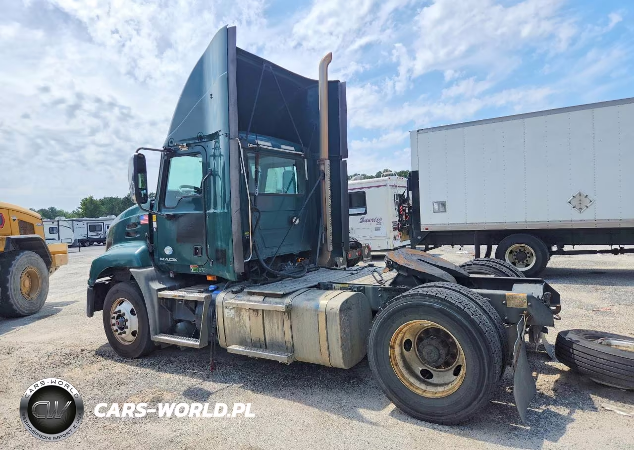 2016 Mack Cxu612 Semi Truck VIN:1M1AW01X8GM008526 - 2