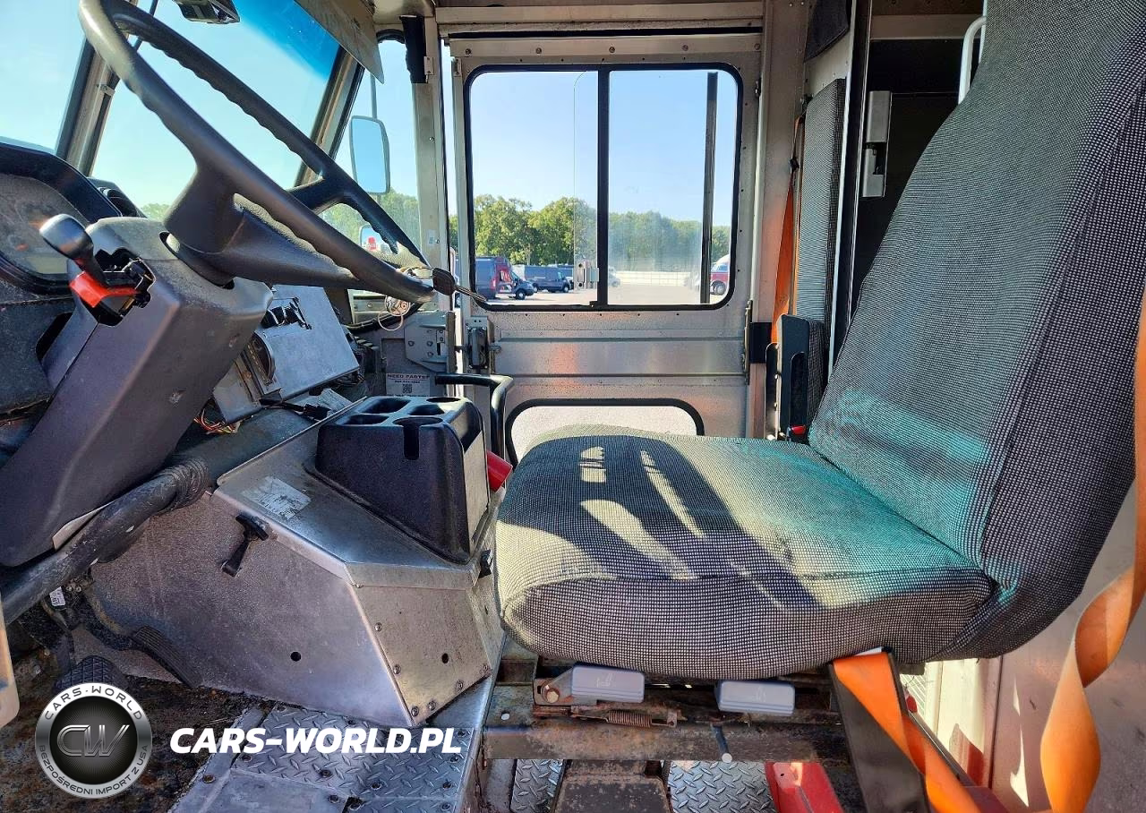 2020 Freightliner Mt45G Chassis Delivery Truck VIN:4UZAC2EA3LCMH7671 - 7
