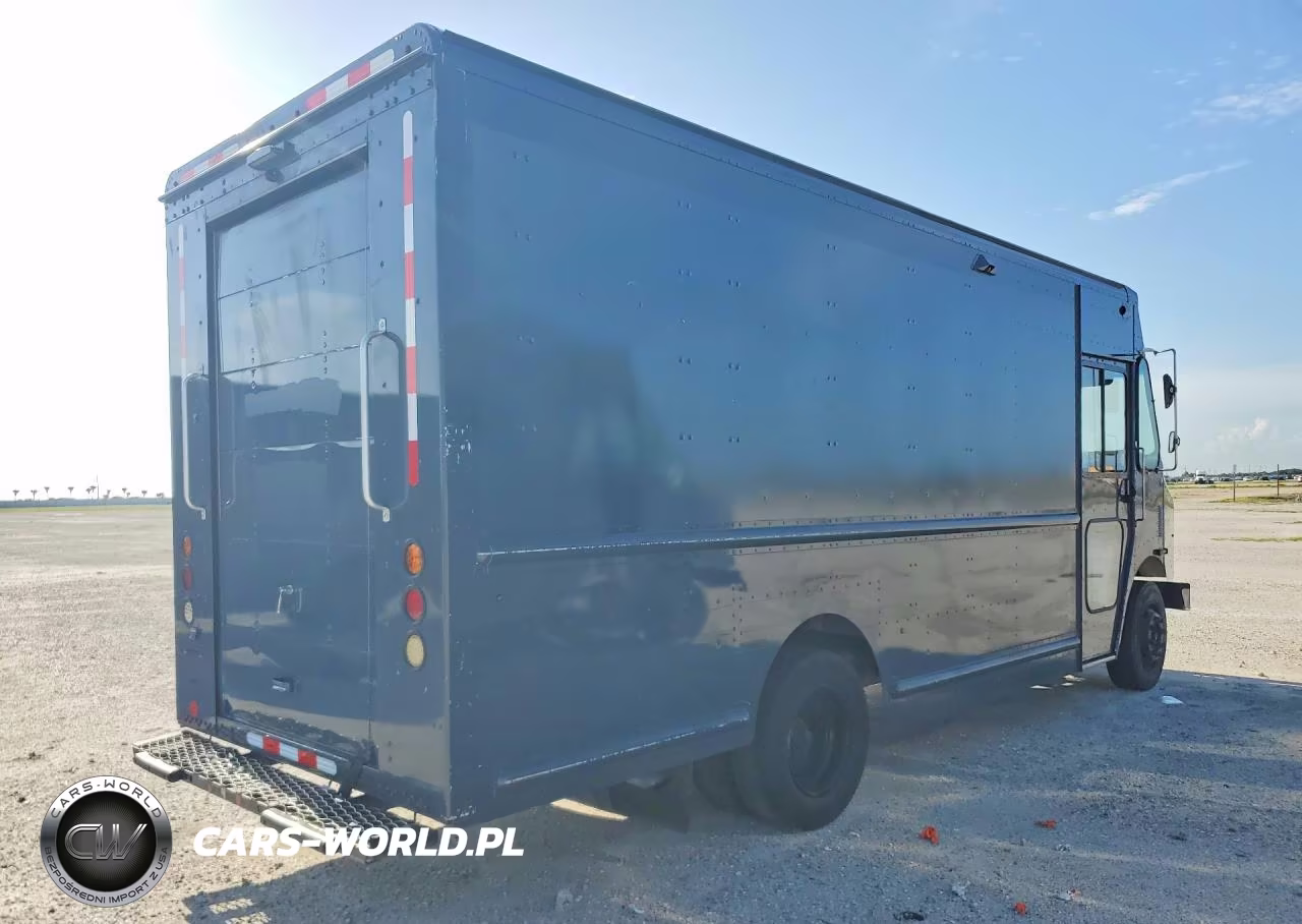 2020 Freightliner Mt45G Chassis Delivery Truck VIN:4UZAC2EA2LCMH8102 - 3
